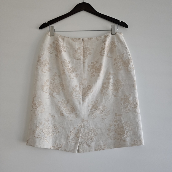 Anne Klein Petite Gold Metallic Brocade 2pc Skirt Suit Set - 8P - Picture 6 of 7